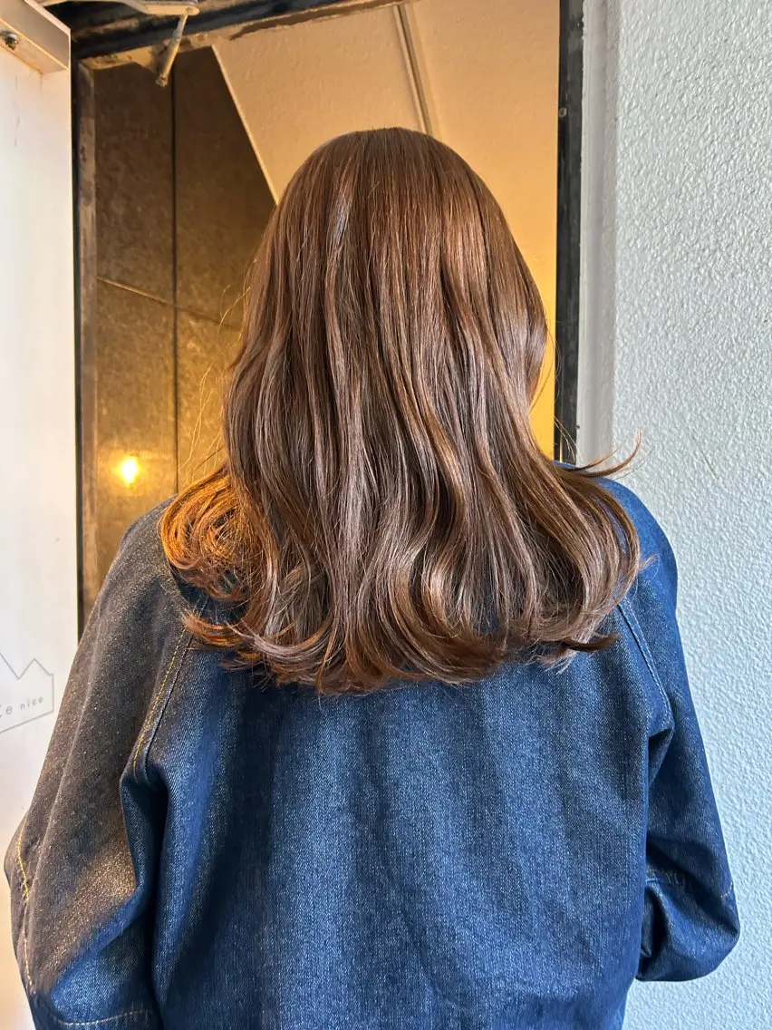 セミロング カラー セミロングパーマ ベージュカラー ブリーチ ブラウンカラー 透明感カラー カット ヘアカラー トリートメント ブラウンカラー 🦔🪷なりたりみのヘアスタイル