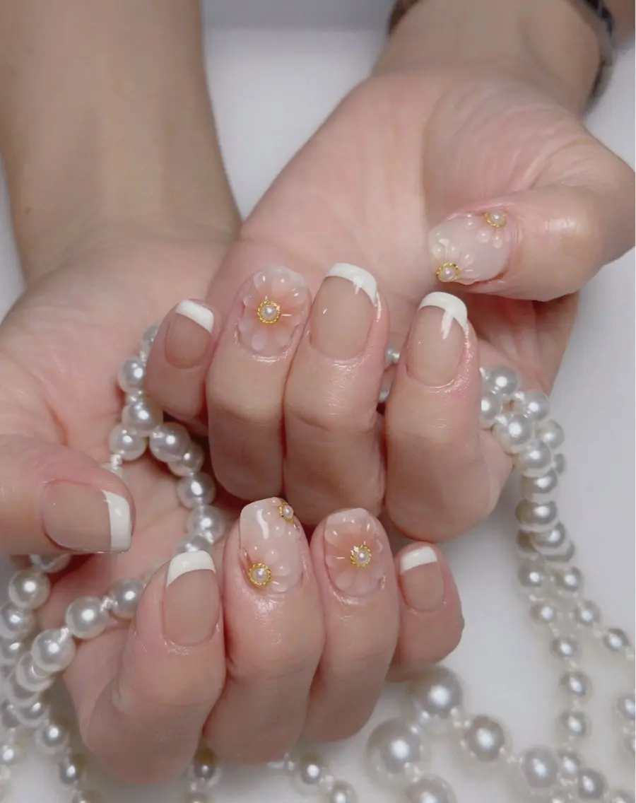 ネイル オーロラネイル 長さ出し フットネイル 韓国ネイル ラメ(グリッター) ハンドネイル 👍thumbs up nail👍のネイルデザイン