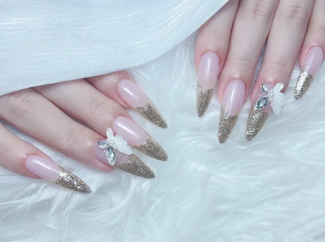 ネイル ハンドネイル M🌷nail 長さだし専門店のネイルデザイン