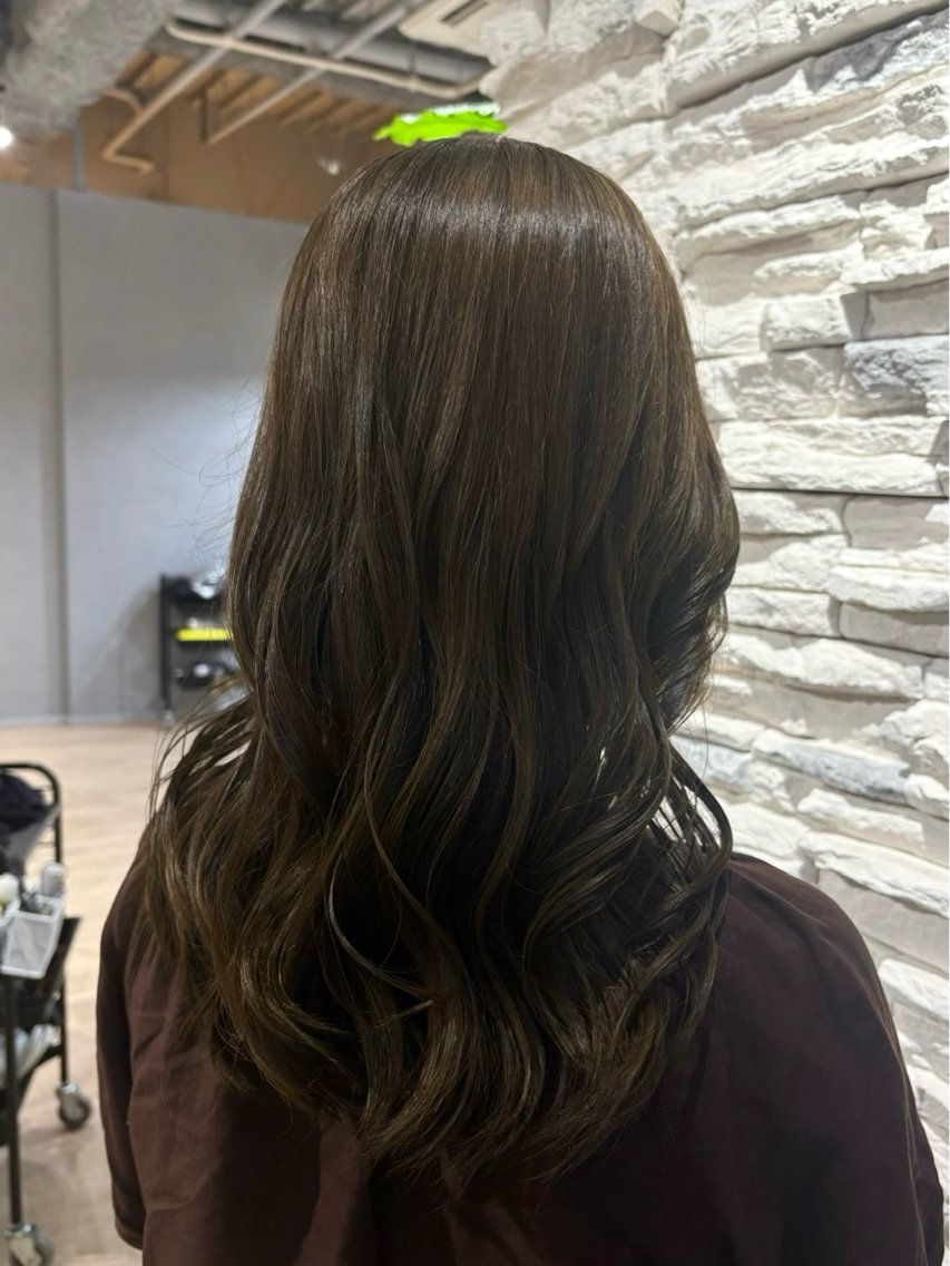 セミロング カラー グレージュ オリーブカラー オリーブグレージュ オリーブグレー mimi 🌟のヘアスタイル