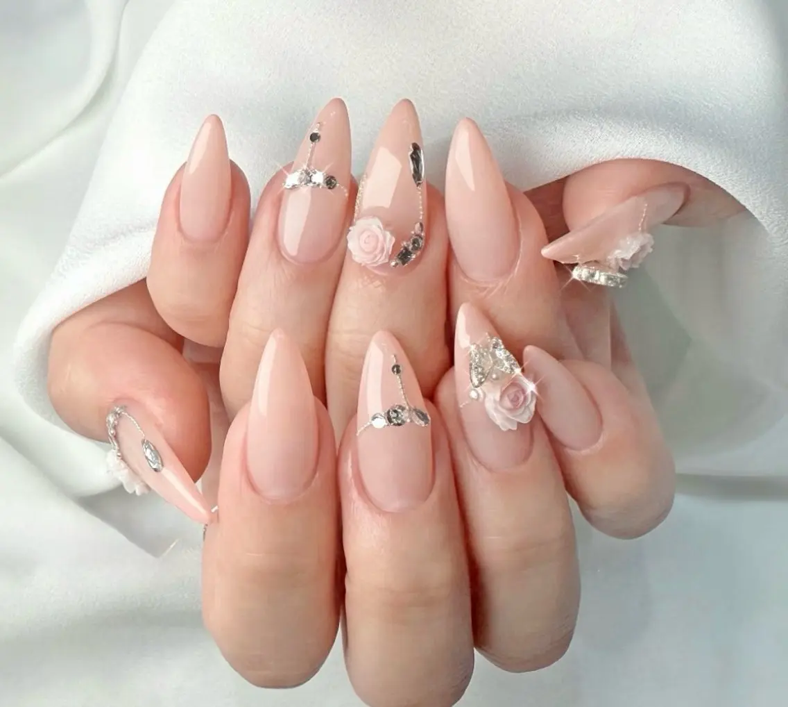 ネイル NailSalon✨ Écrinエクランのネイルデザイン