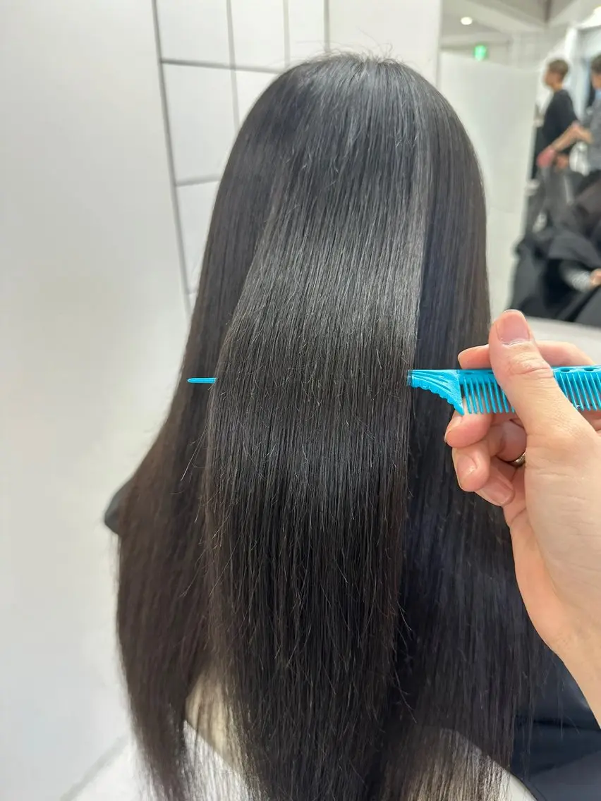 ロング 三ノ宮/ケアブリーチ /透明感/颯人のヘアスタイル