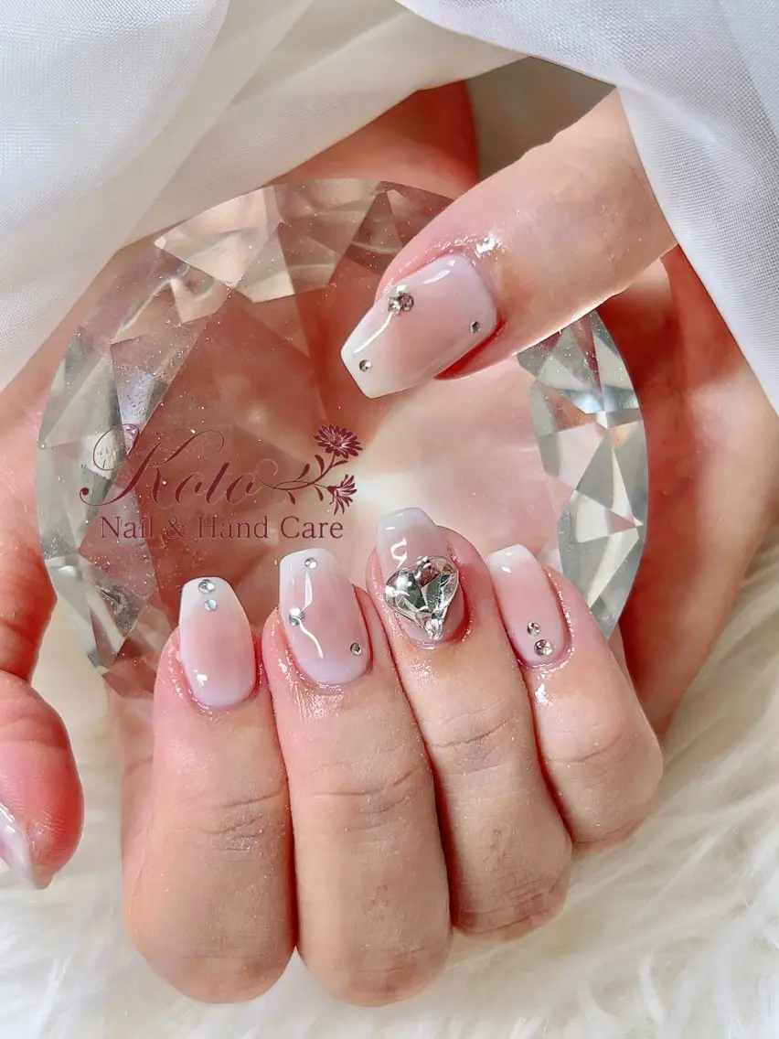 ネイル 長さ出し ジェルネイル 持ち込み ニュアンスネイル 赤色 ハンドネイル Nail Salon KOTOのネイルデザイン