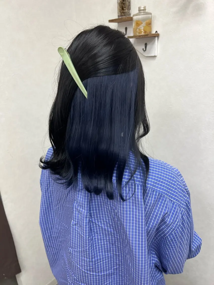 ミディアム ブリーチカラー HAZUKI🦖のヘアスタイル