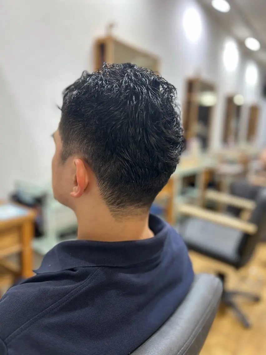 メンズ カット ま あのヘアスタイル