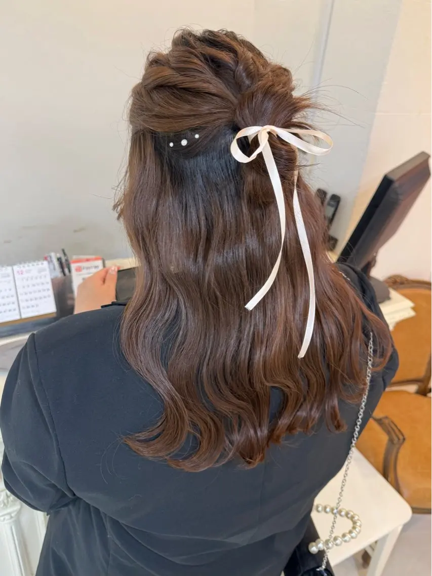 セミロング ヘアアレンジ ハーフアップ ヘアセット 透明感カラー🫧ヘア セット🫧松本菜月の眉毛・アイブロウイメージ