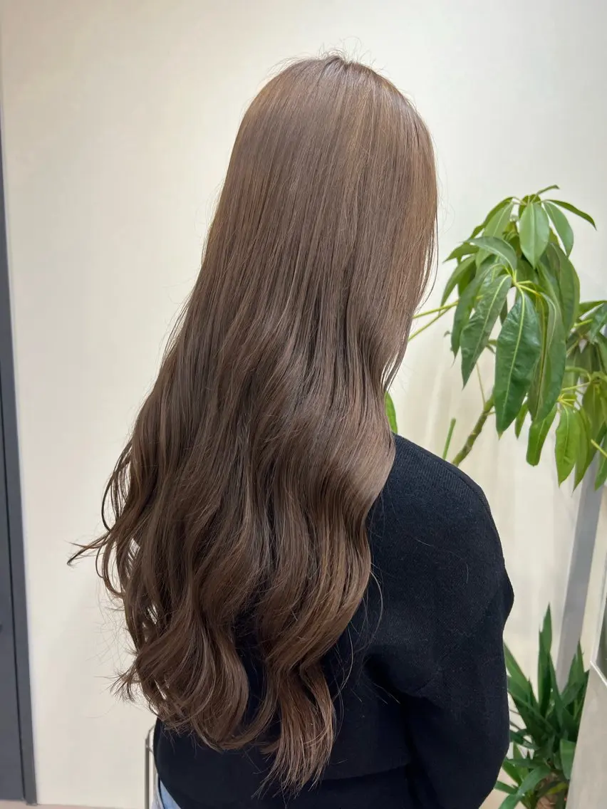 ロング カラー ベージュカラー ブリーチ ダブルカラー ミルクティーベージュ ブリーチなしカラー メンズ レイヤー ウルフ 弓木啓輔のヘアスタイル