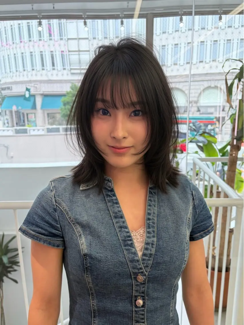 ミディアム ボブレイヤー ボブ レイヤーカット 低ダメージカラー Yoshidaのヘアスタイル