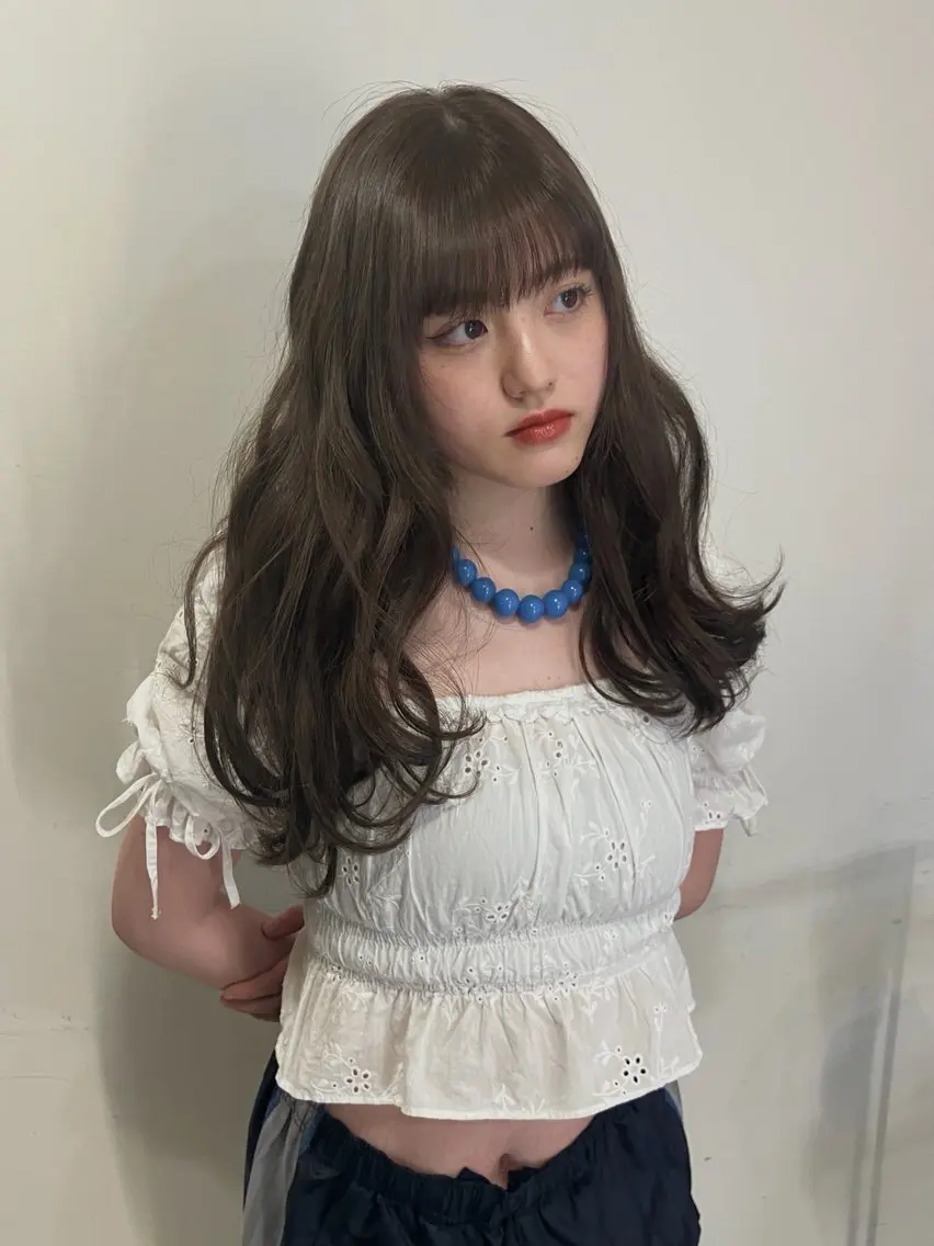 ロング カラー ブリーチ ブラウンカラー 透明感カラー ダブルカラー ブリーチなしカラー Hanaka🪷 ニュアンス×レイヤーのヘアスタイル