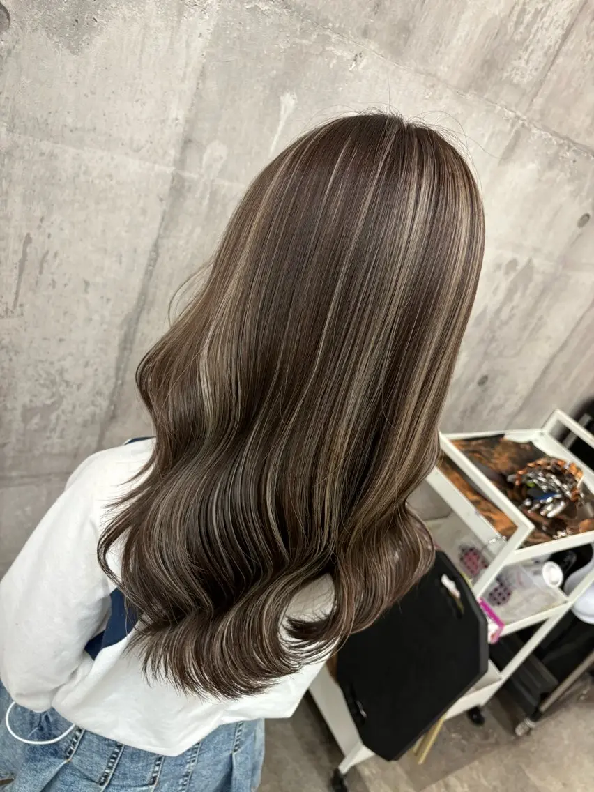 ロング カラー キッズ ハイライトカラー ハイライト ヘアカラー 田中 沙也香のヘアスタイル