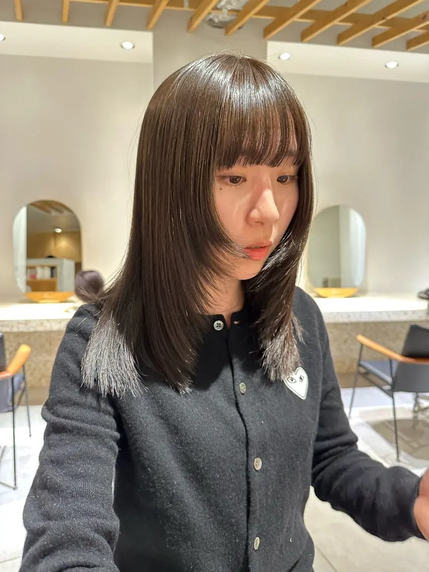ミディアム カット 杉本 沙羅のヘアスタイル