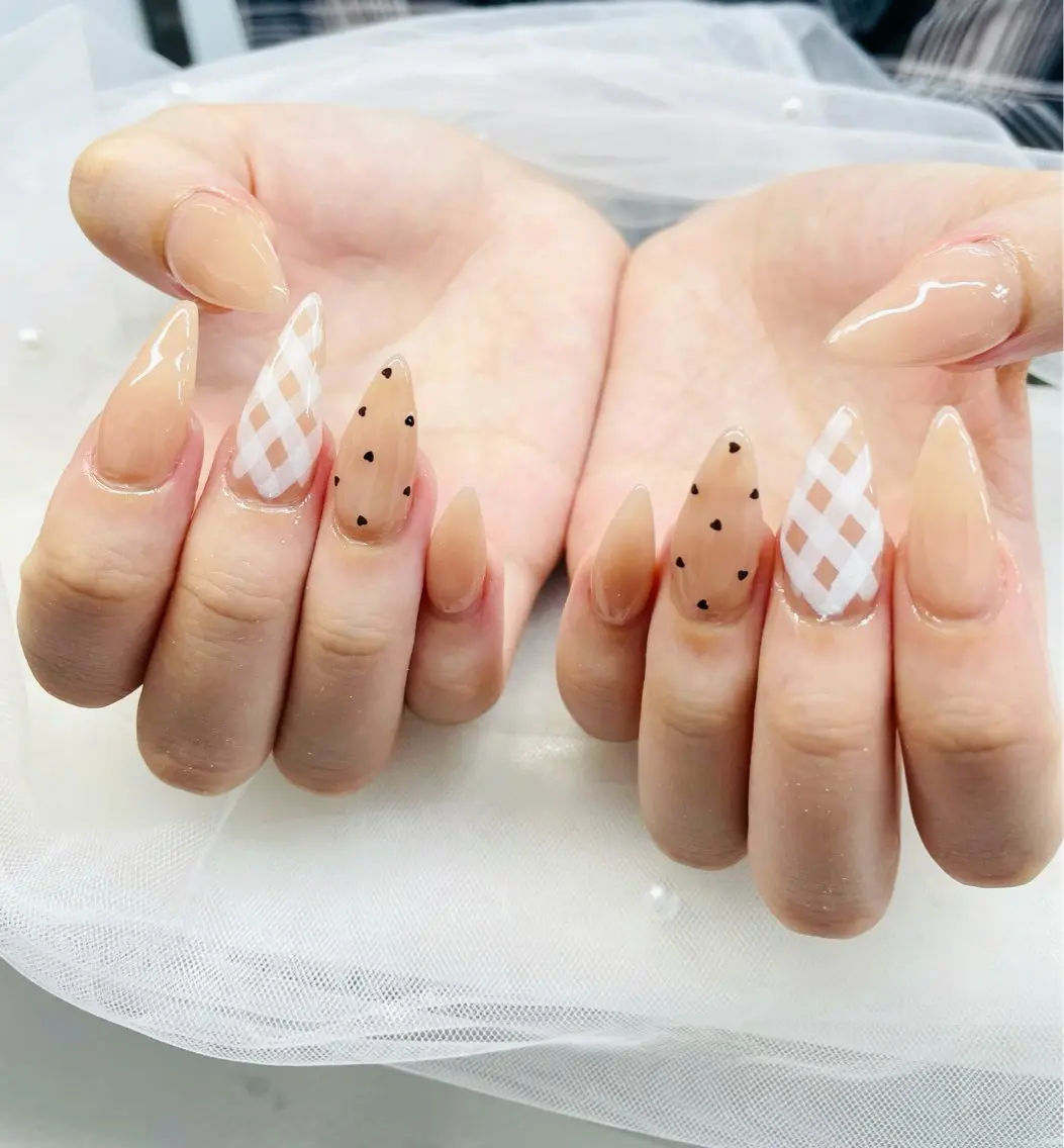 ネイル ハンドネイル MOMO NAIL ネイルサロンのネイルデザイン