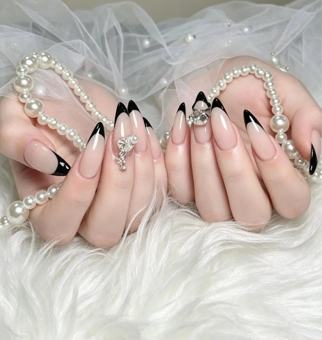 ネイル ジェルネイル 韓国ネイル シンプルネイル 夏ネイル ワンホンネイル NEM nailstudioのネイルデザイン