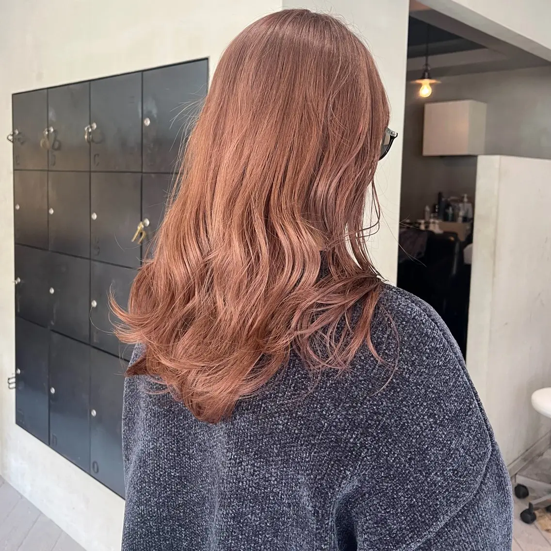 セミロング カラー ベージュカラー グラデーションカラー 伸ばしかけ カット ヘアカラー なな/ICI/レイヤ ーパーマ/上前津のヘアスタイル