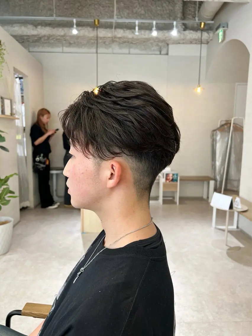 パーマ メンズ メンズパーマ ニュアンスパーマ カット パーマ 桑原 希吏のヘアスタイル