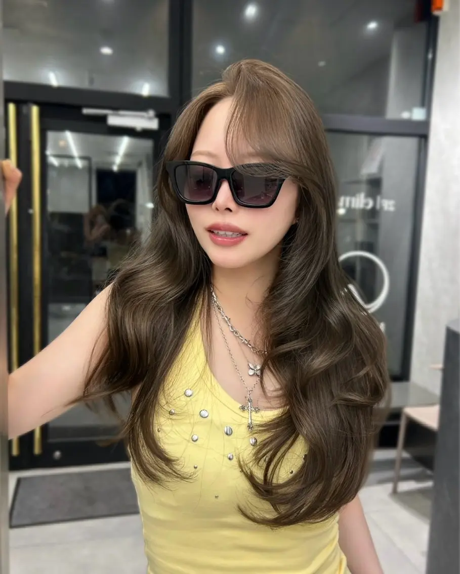 ロング レイヤーカット カット ヘアカラー 海外/大人レイヤー 🇺🇸TOMONAのヘアスタイル