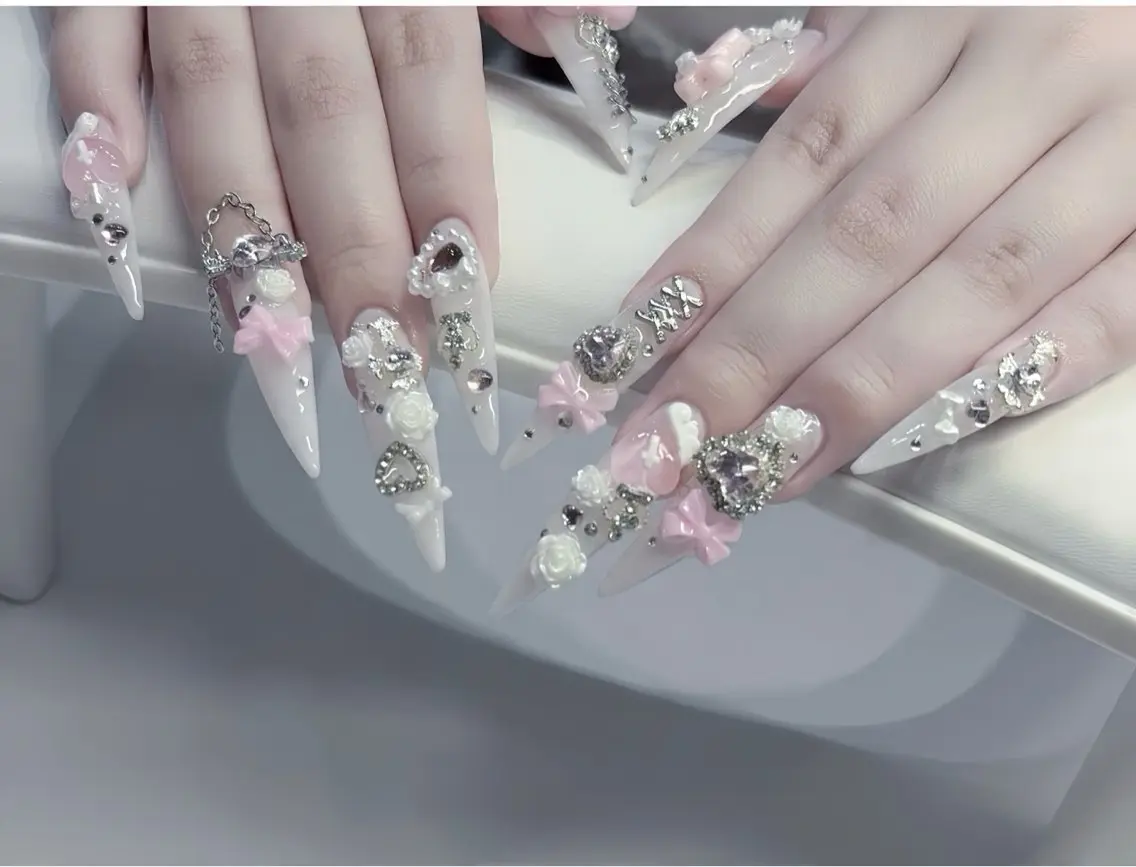 ネイル オーロラネイル ブルー フットネイル ジェルネイル 氷ネイル・うるうるネイル ハンドネイル Rin Nail 新大久保店のネイルデザイン
