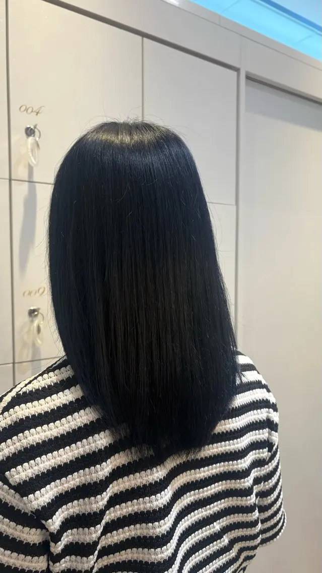 カラー 黒髪 ブリーチ ブルーカラー ブルーブラック ヘアカラー かじ りんねのヘアスタイル