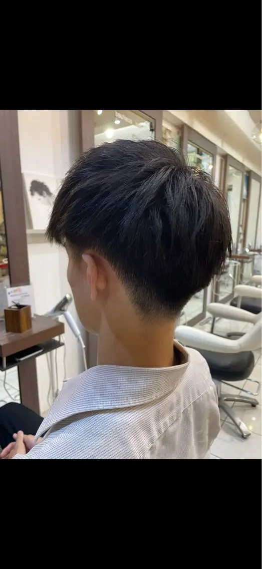 メンズ バウハウスヘア ひなのヘアスタイル