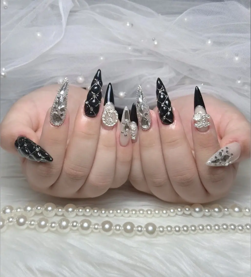 ネイル NEM nailstudioのネイルデザイン
