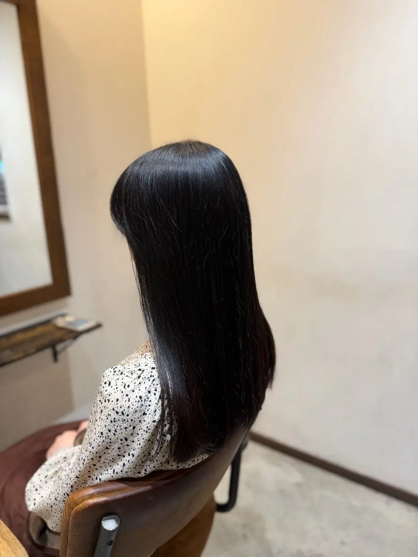 ロング カット トリートメント YUKI .のヘアスタイル