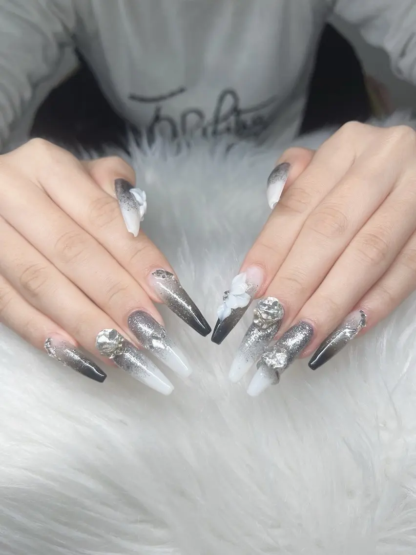 ネイル ハンドネイル Lee Nails チップ長さだし専門店のネイルデザイン