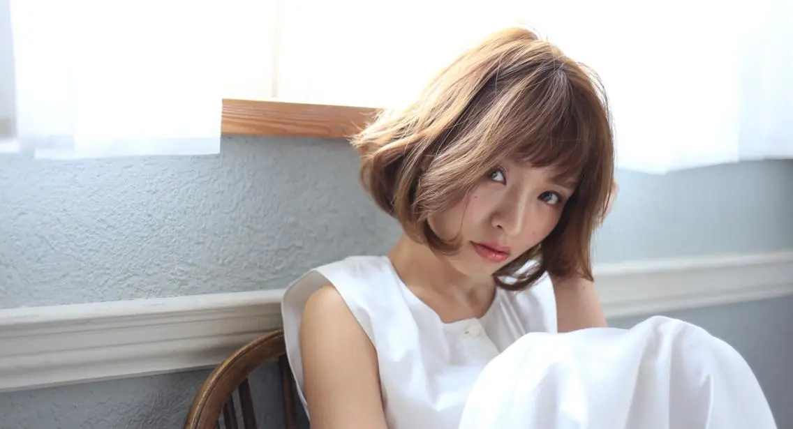 ミディアム 宮内 真乃のヘアスタイル