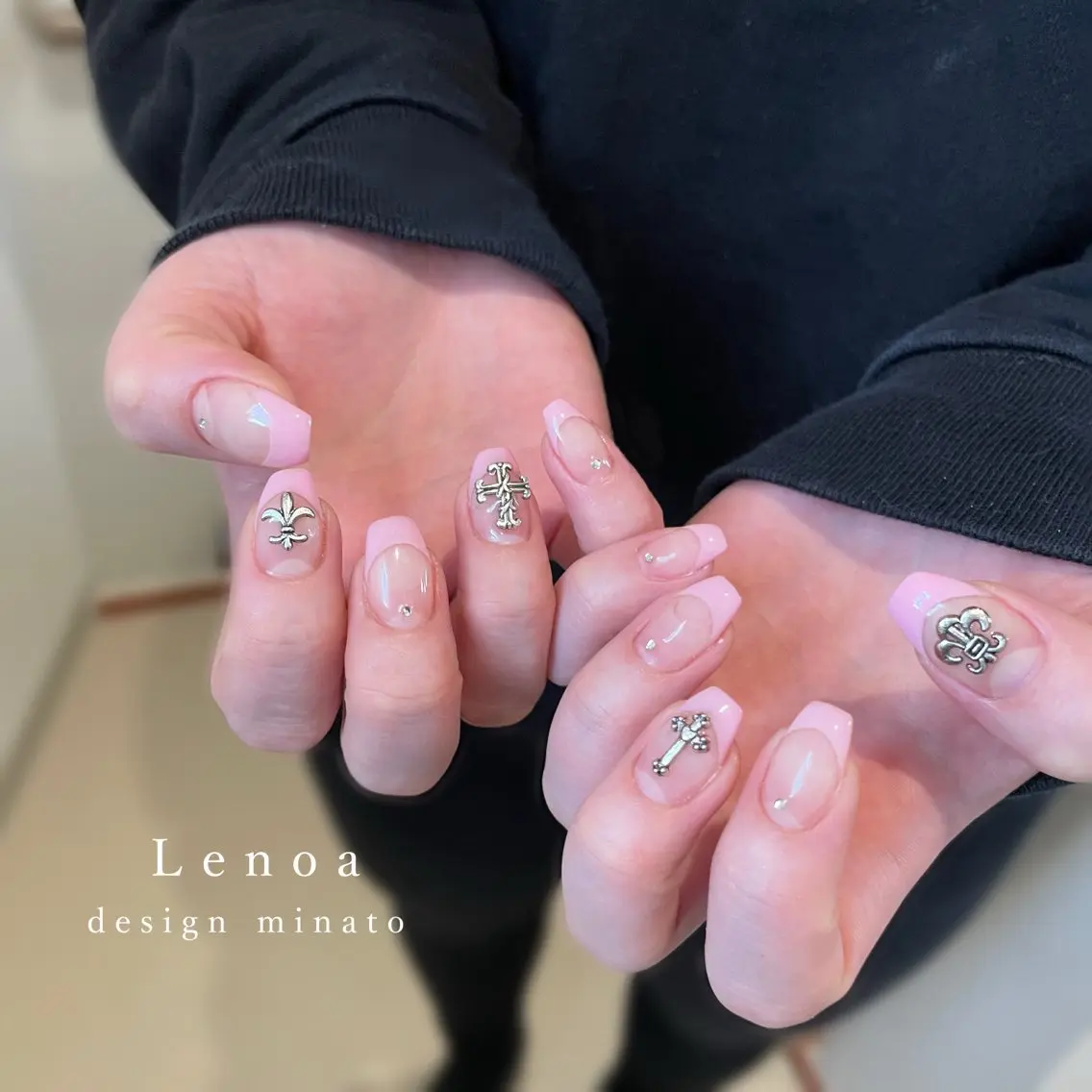 フレンチネイル（オフ込み）の写真