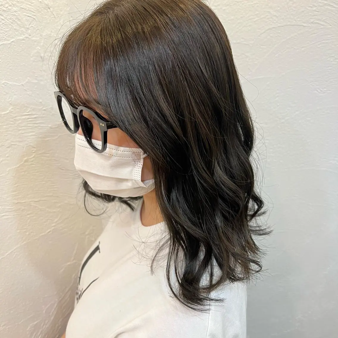 ミディアム カラー グレージュ オリーブグレージュ オリーブグレー mia over hairのヘアスタイル