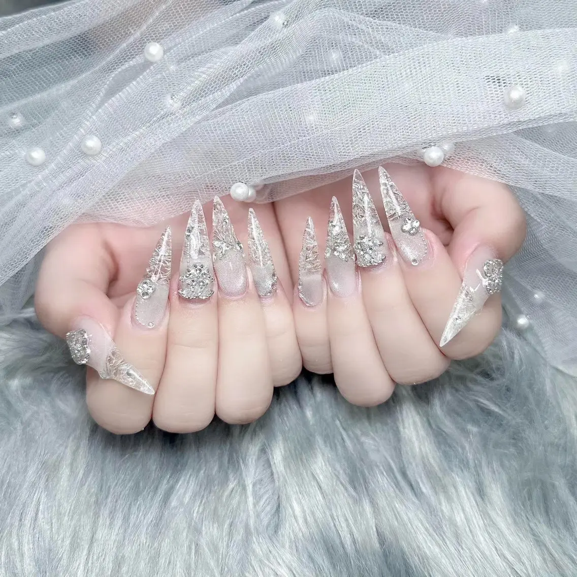 ネイル アートネイル ジェルネイル キラキラネイル 韓国ネイル ロングネイル ハンドネイル Nova Nailのネイルデザイン