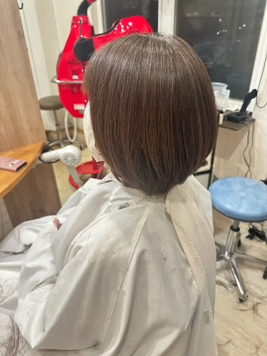 ミディアム レイヤーカット 艶カラー／低明度 /ｈｏｎａｍｉのヘアスタイル