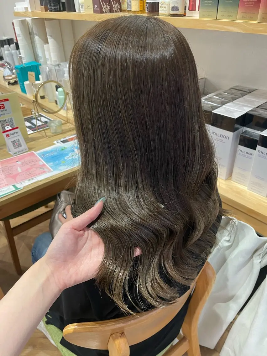 全体カラー＋ハイライト🧸の写真