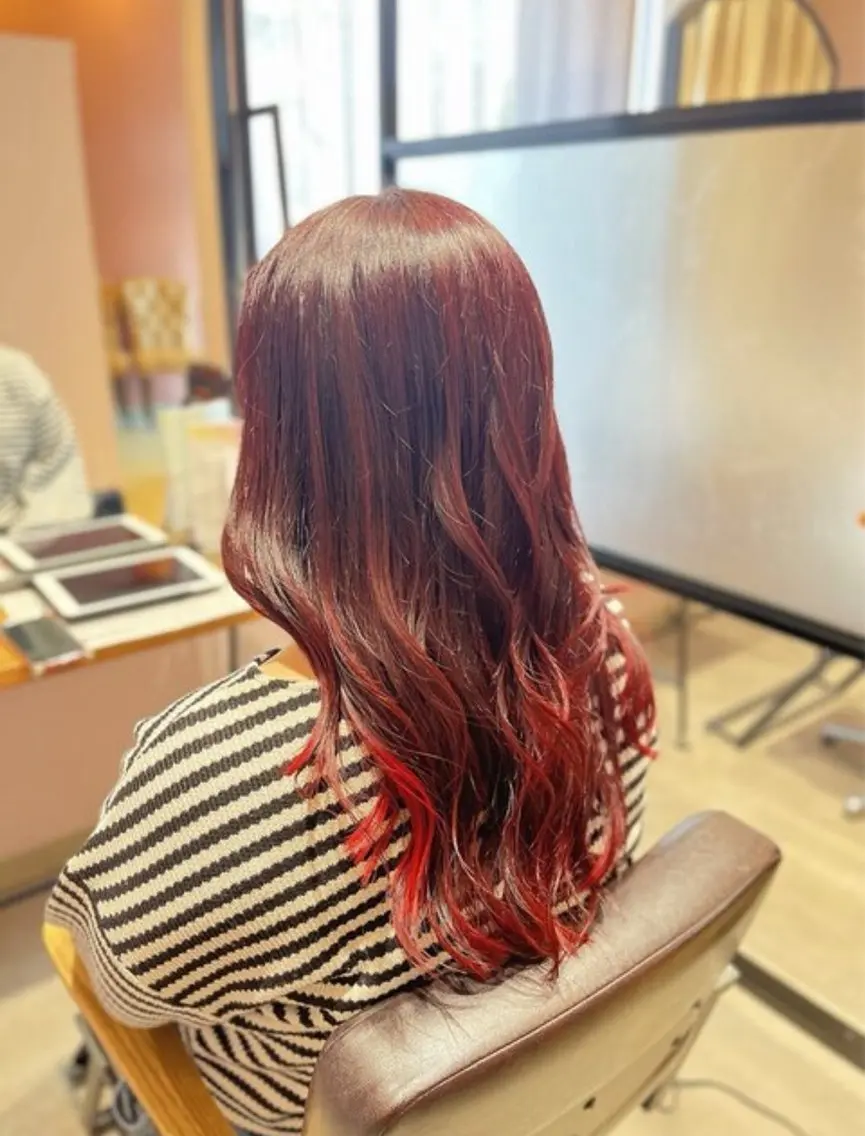 カラー ヘアカラー 梶 瑞希のヘアスタイル
