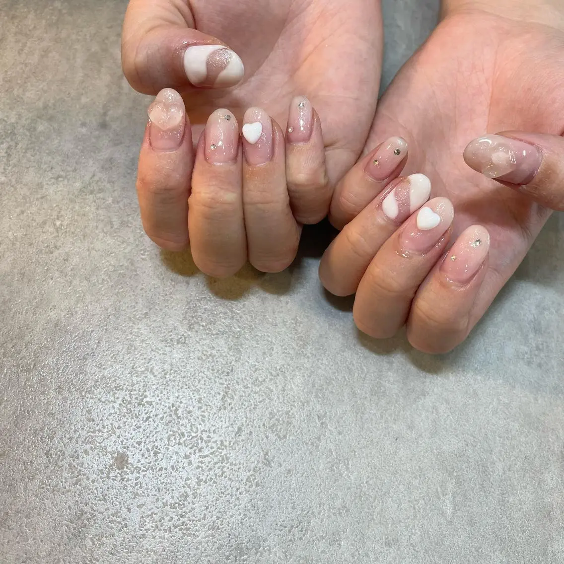 セミロング ネイル ワンホンネイル Nail Salon Gummi.のネイルデザイン