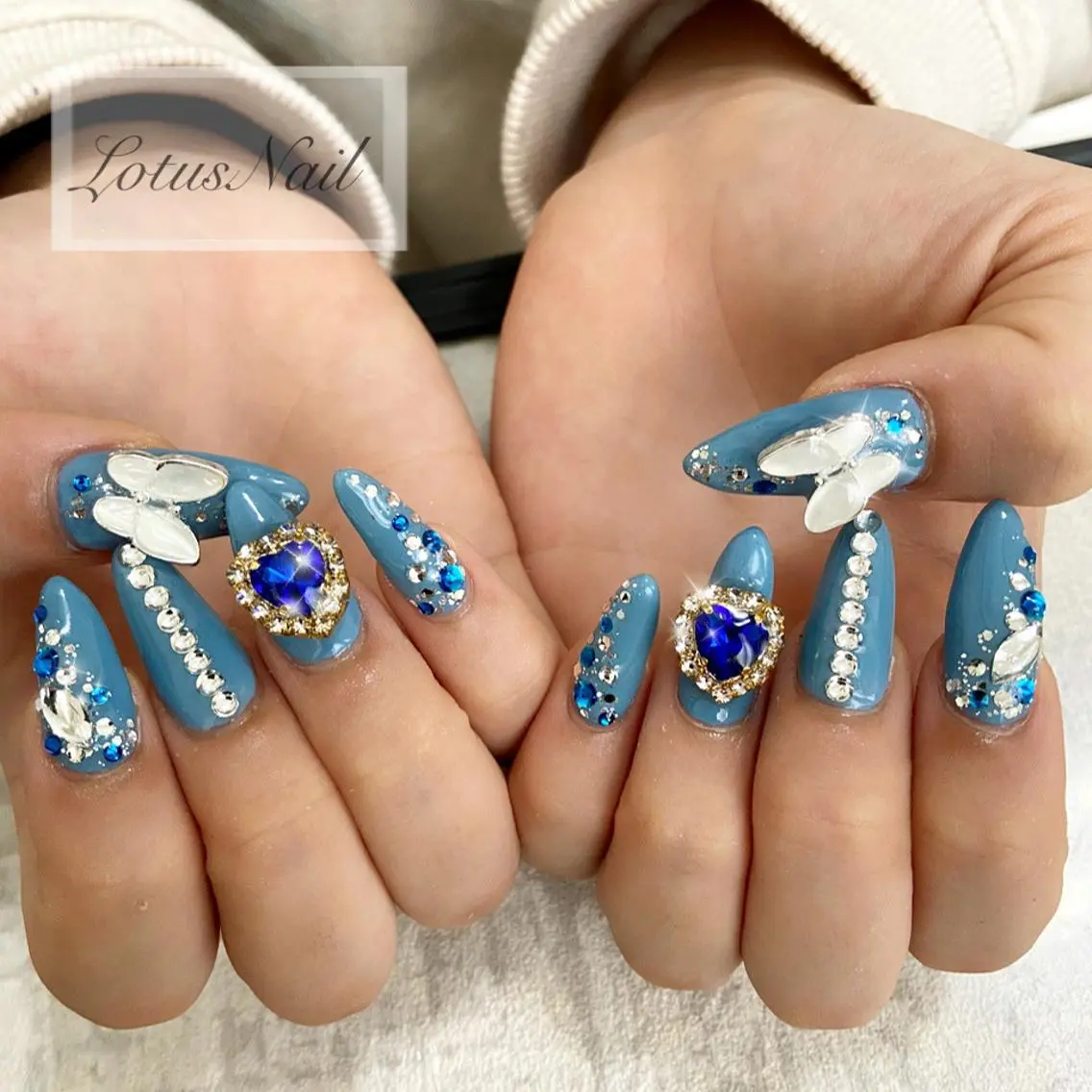 ネイル 冬ネイル Lotus Nailのネイルデザイン