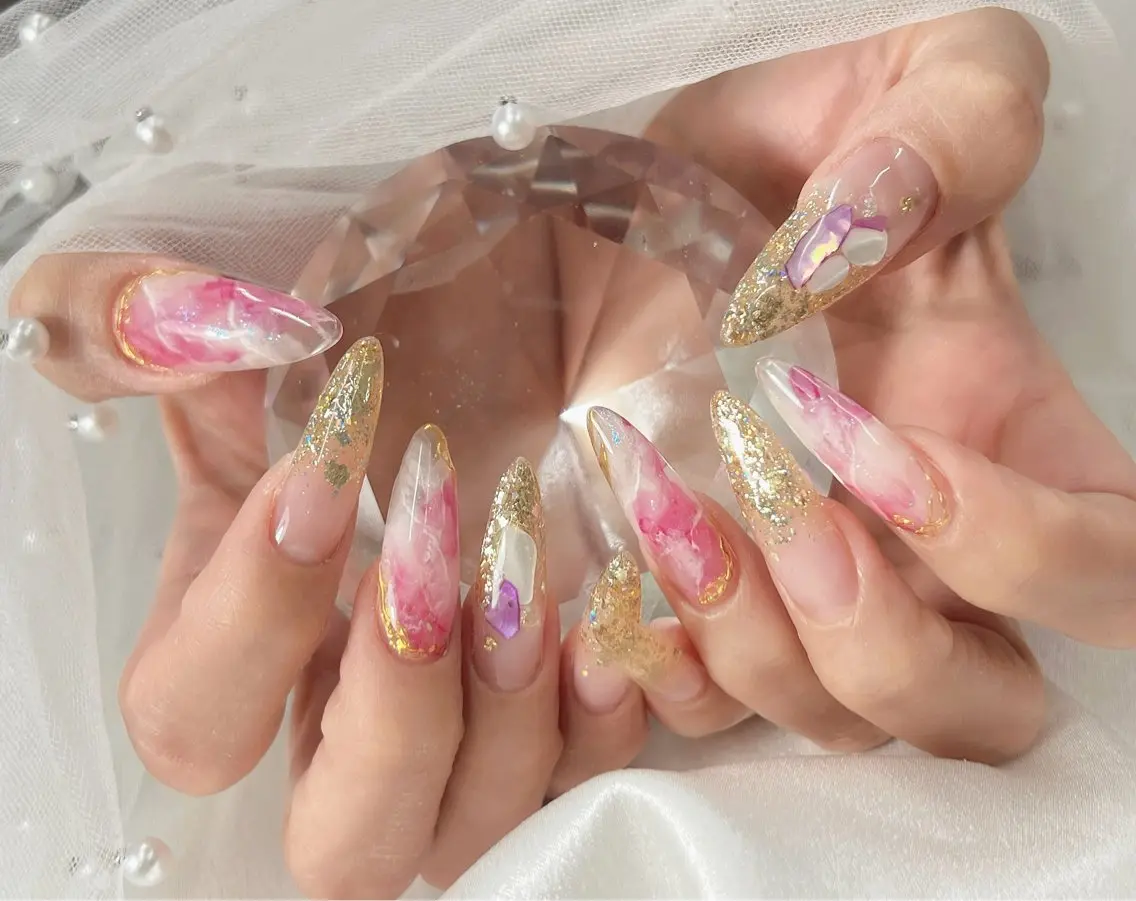 ネイル ハンドネイル bijou nails　蓮のネイルデザイン