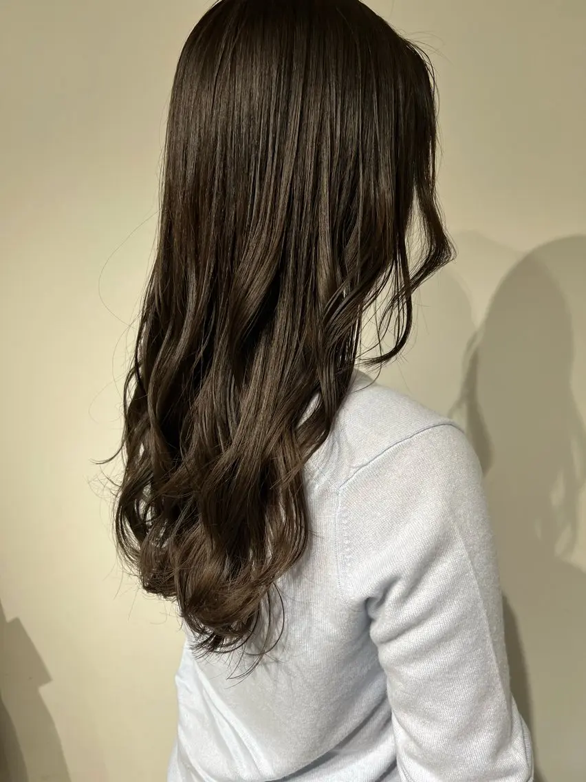 セミロング 🧡YUU💚艶抜群 カラー✨/905号室のヘアスタイル