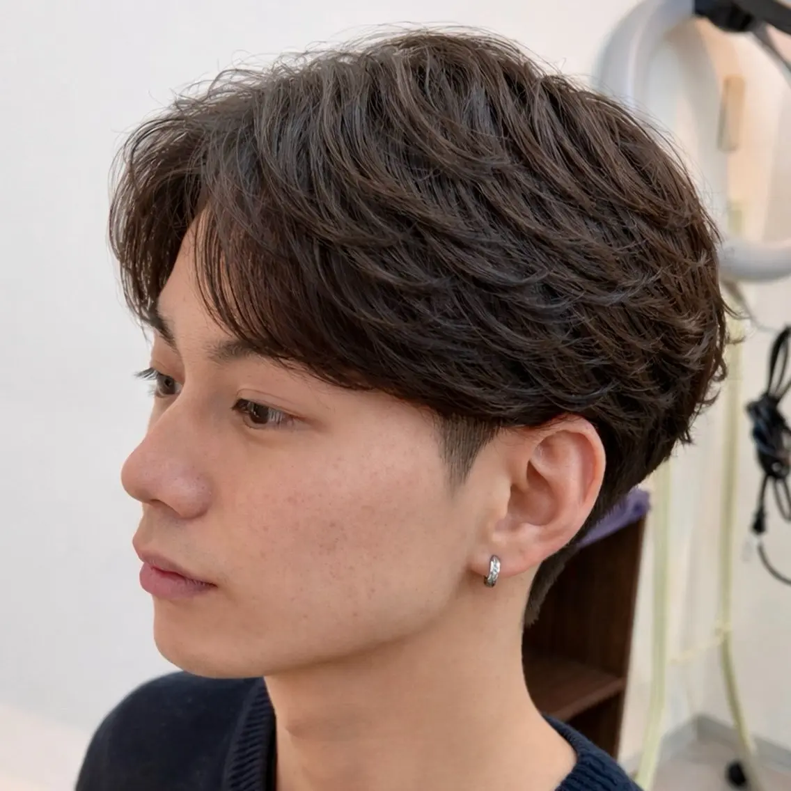 パーマ メンズ センターパート フェザーパーマ メンズパーマ 刈り上げ カット パーマ 男の理想を叶える🔥 メンズパーマ特化|関のヘアスタイル