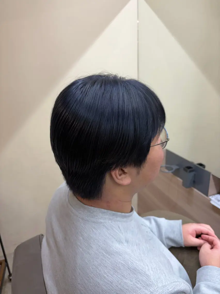 カラー メンズ カットモデル unaのヘアスタイル