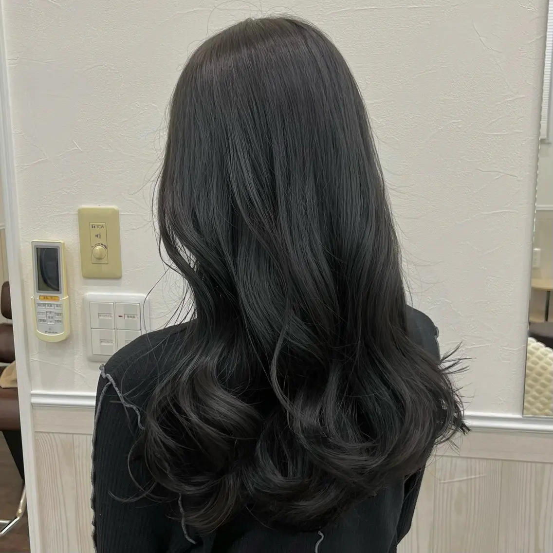 ロング カラー SUZUKI ITSUKIのヘアスタイル