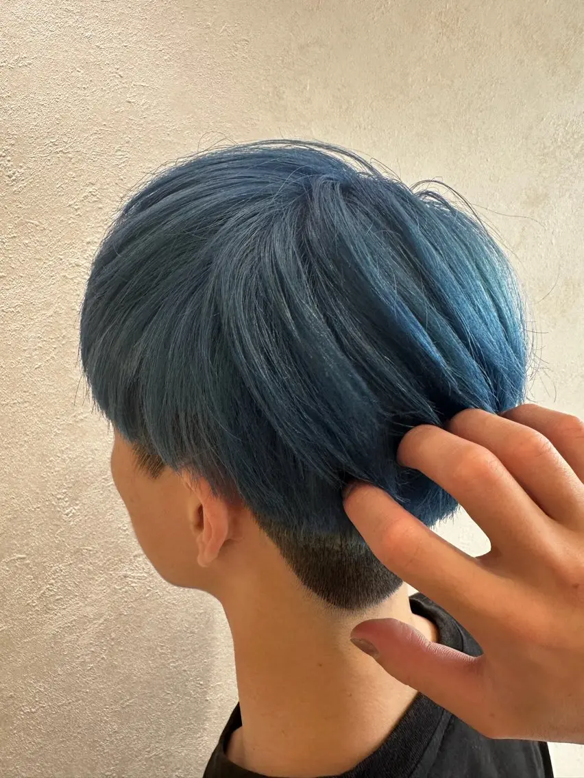 カラー メンズ 鈴木 瑛介のヘアスタイル