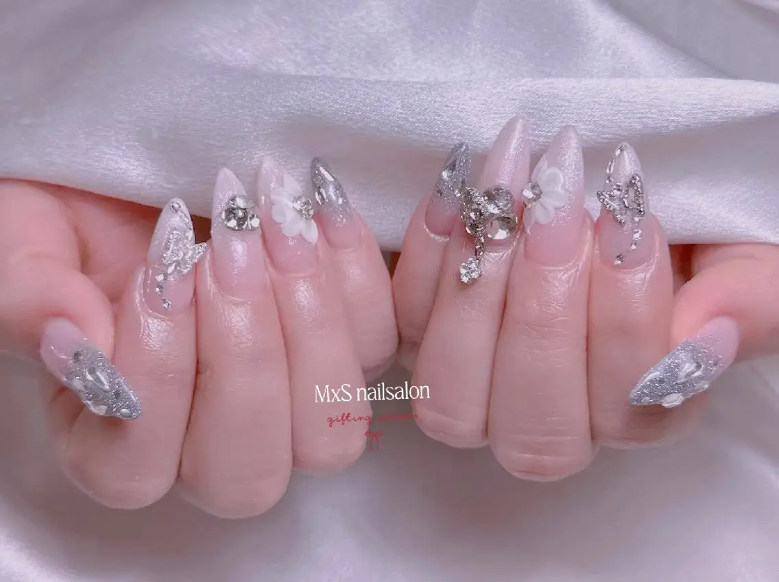 ネイル ジェルネイル 韓国ネイル マグネットネイル パラジェル ワンホンネイル ハンドネイル M×S Nail みなのネイルデザイン