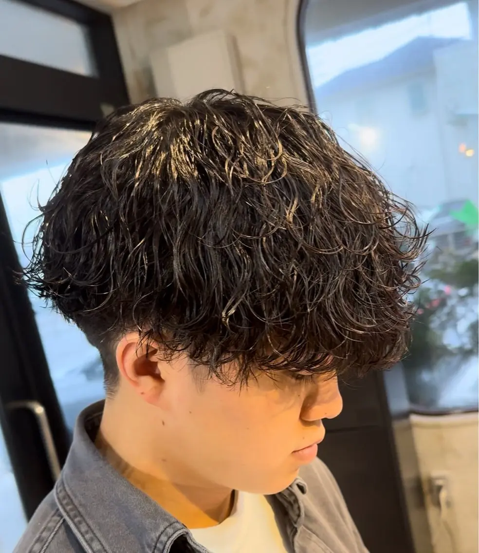 ショート パーマ メンズ メンズパーマ スパイラルパーマ カット パーマ 🔥メンズ圧倒的人気 ROOOMEN松田隆のヘアスタイル