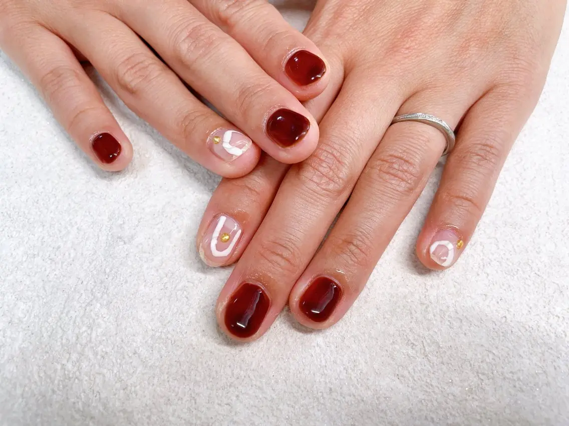 ネイル オーロラネイル フラワーネイル フットネイル フレンチネイル ジェルネイル ハンドネイル mogunail &blowのネイルデザイン