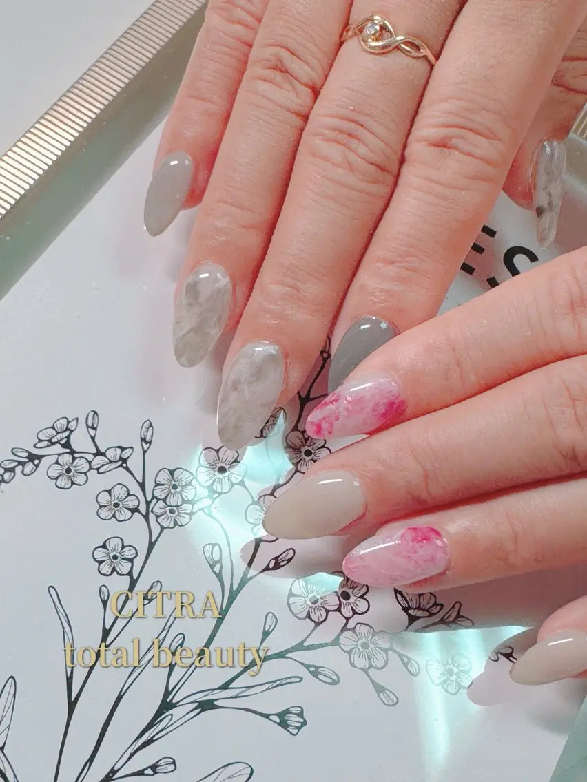 ネイル シンプルネイル ハンドネイル CITRAtotal beautyのネイルデザイン