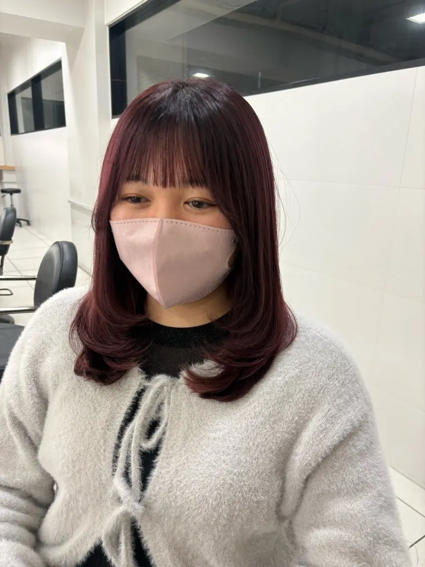 セミロング カラー ブリーチ ピンクカラー 顔周りカット レイヤーカット カット ヘアカラー ayana/ 透明感カラー🫧艶感のヘアスタイル