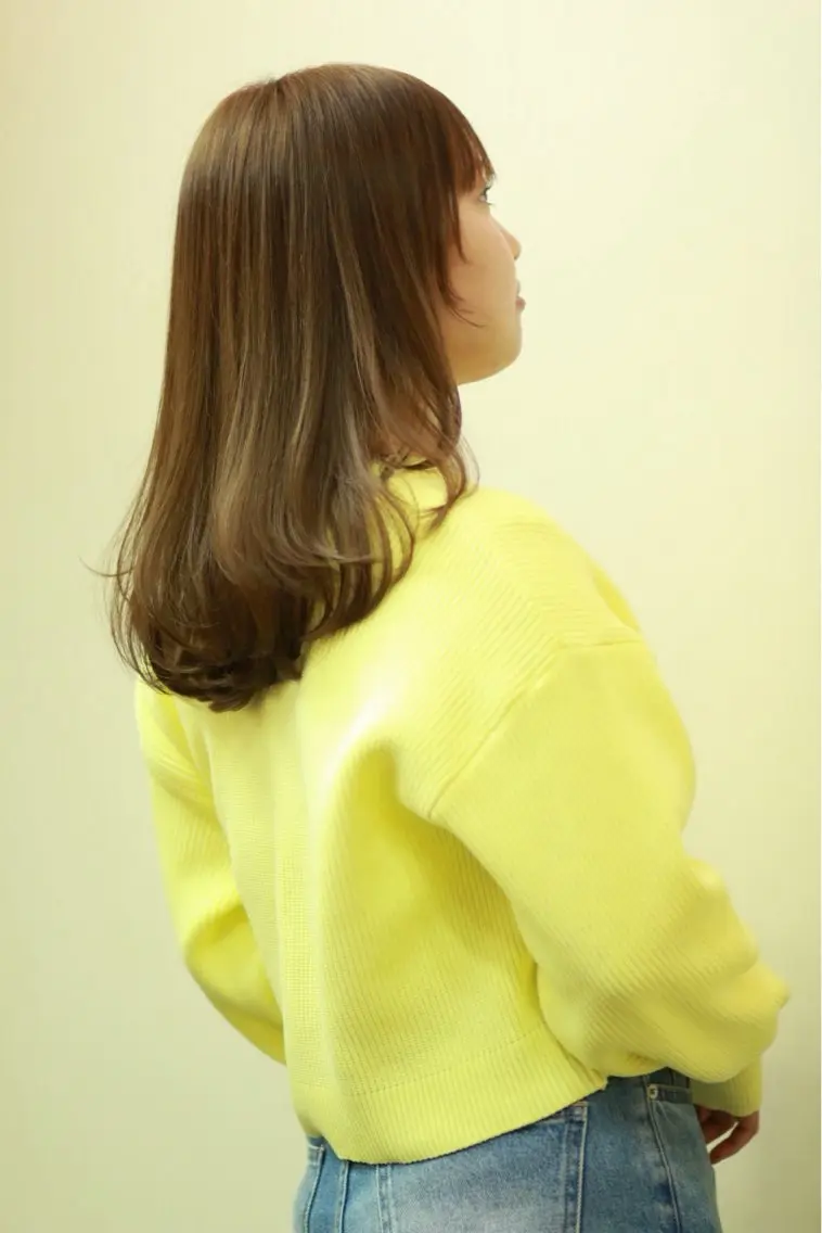 ロング 内藤 莉緒のヘアスタイル
