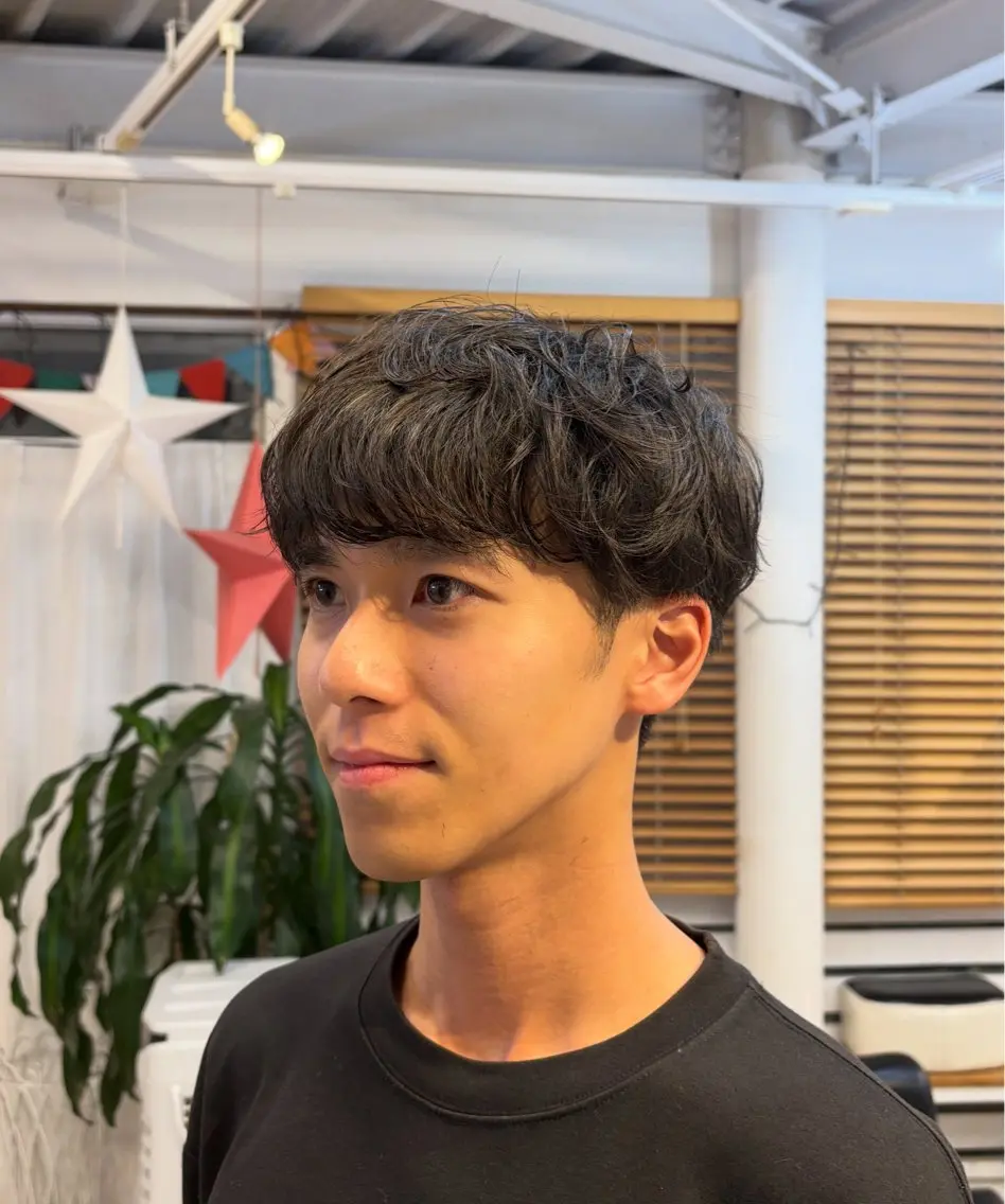メンズ メンズパーマ シャドーパーマ 綱川 琉生のヘアスタイル
