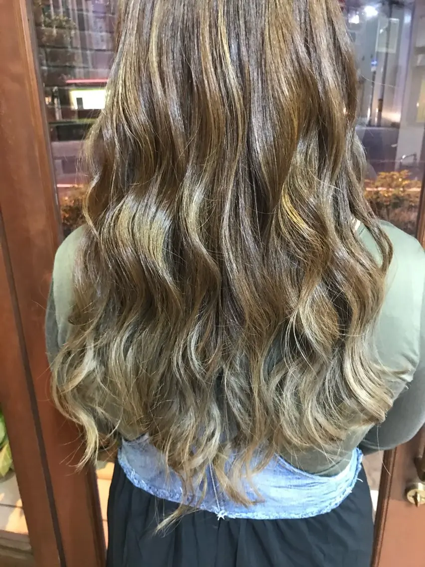 ロング スギモト ヤスゾウのヘアスタイル