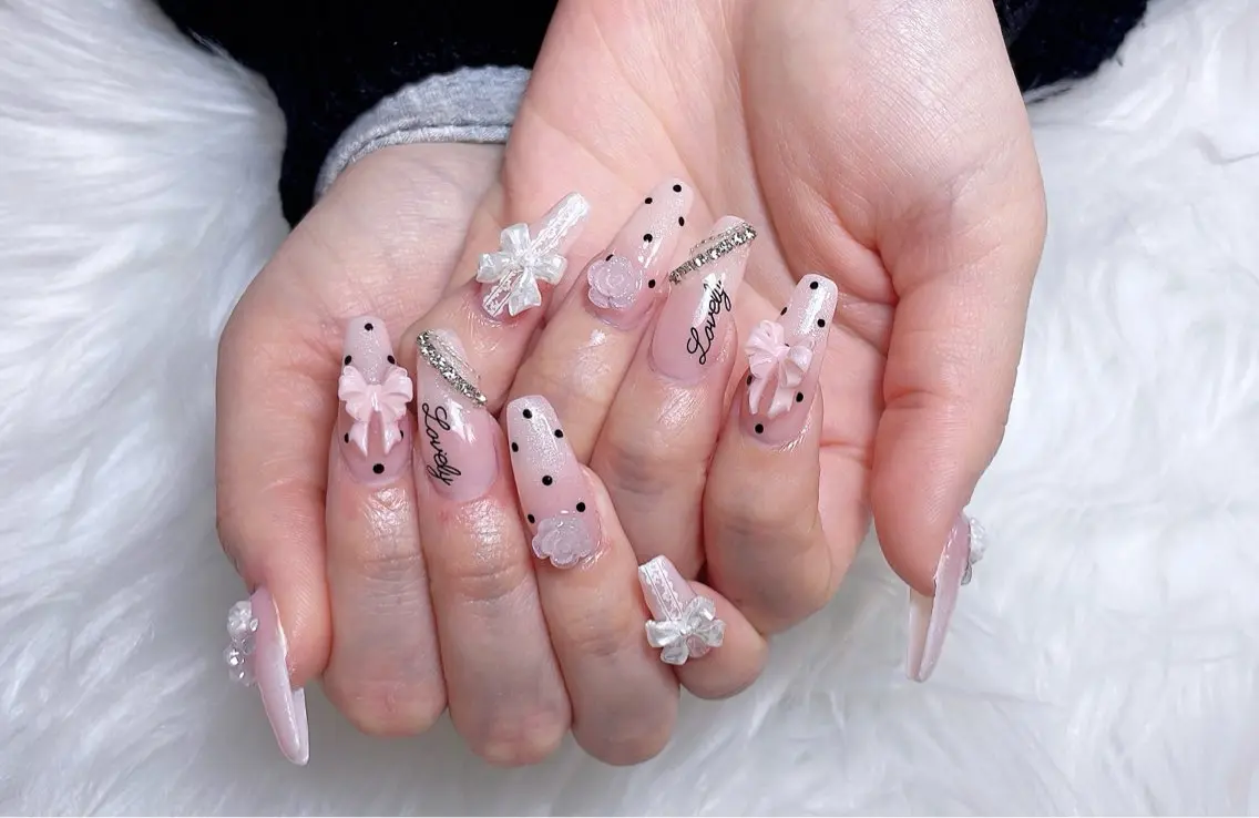 ネイル アニマル柄 チークネイル 成人式 フラッシュネイル フットネイル 持ち重視 B•U Nail大宮のネイルデザイン